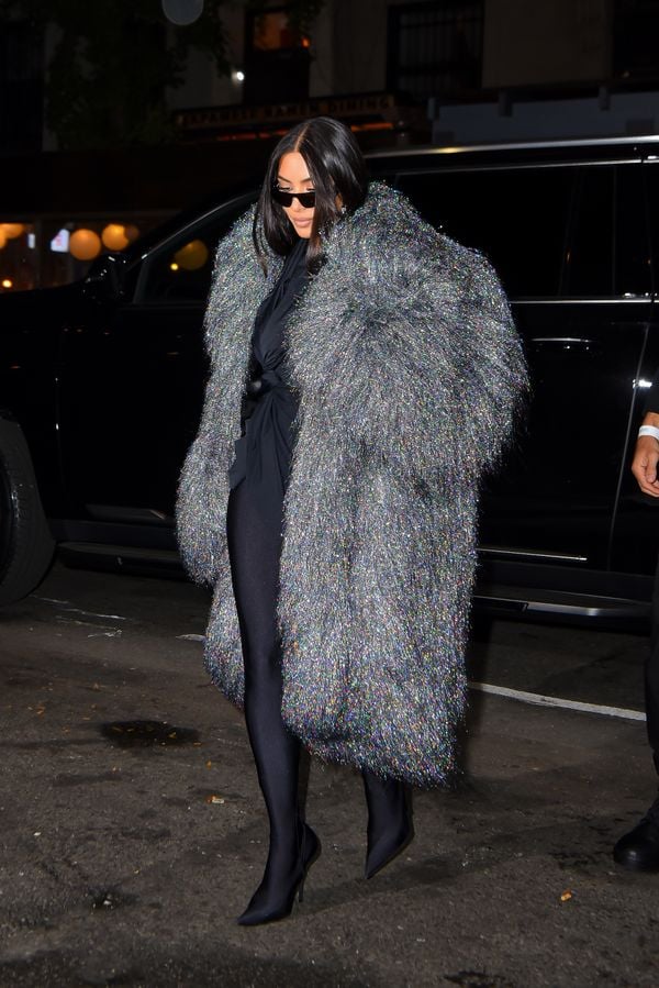 Kim Kardashian glitter jas
