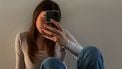 vrouw min geld bankrekening