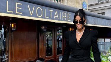 Kim Kardashian le voltaire