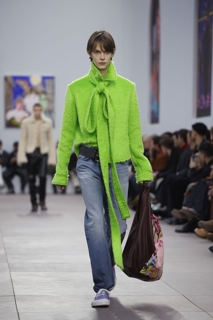 Loewe - Runway - Paris Men's Fashion Week Fall/Winter 2024/2025