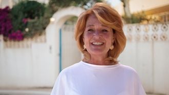 renate bb vol liefde zoenend gespot