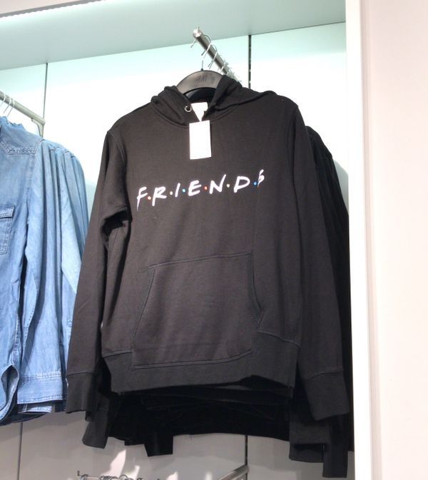 lengte Preek Kennis maken Friends kleding is nu óók bij H&M te koop dus rennen