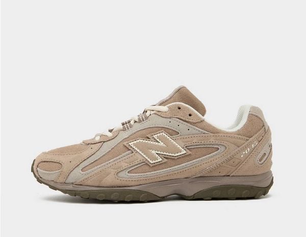 New Balance 204L