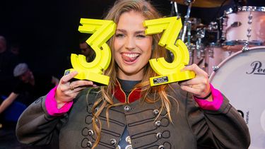 roxy dekker wint 3fm awards