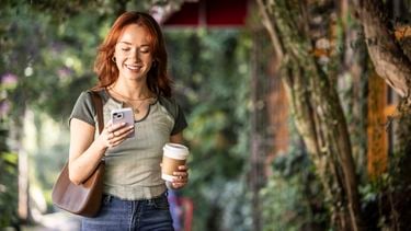 10 solo date-ideeën voor de lente die je meteen wil plannen