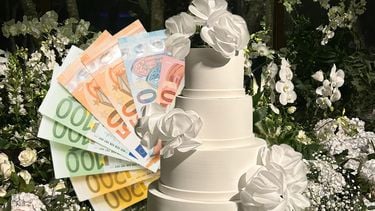 bruiloft buitenland halve maandsalaris