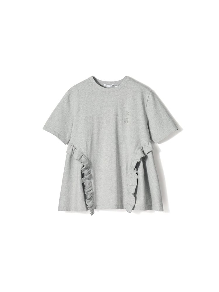 Uniqlo slaat handen ineen met populair Deens modemerk (en deze ruffle t-shirts willen we in alle kleuren)