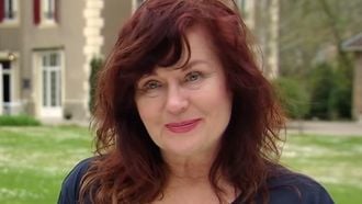 Rayisa B&B Vol Liefde Middelvinger