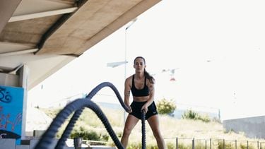 battle ropes tiktok fitness trends