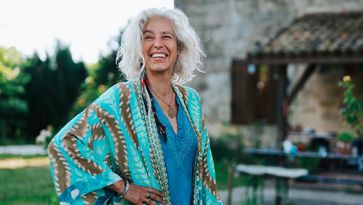 nisha tara platinablond haar