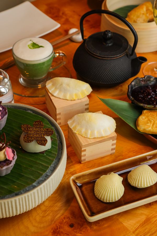 MOMO Cha Sweets Close Up