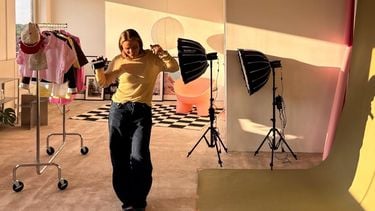 Van €50-shoots naar een eigen creatieve studio: fotograaf Britt (27) vertelt hoe ze haar carrière opbouwde.