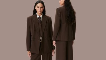 donkerbruin pak van Costes