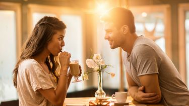 date lover drankje persoonlijkheid tip zelfvertrouwen het echte leven mannen ontmoeten flirten tips
