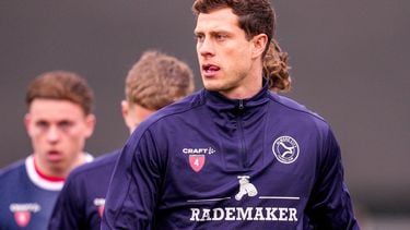 Lies Zhara James Lawrence