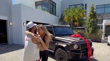 Jutta Leerdam krijgt dure auto