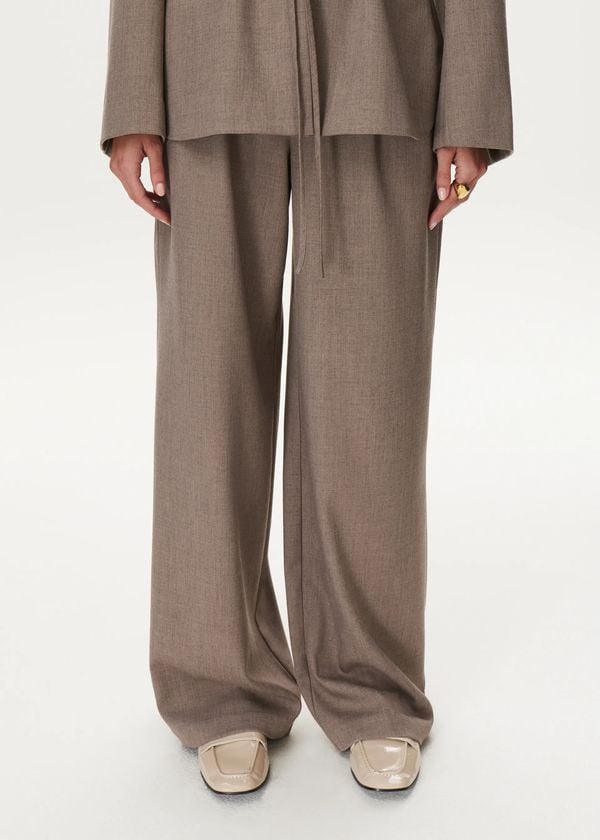 taupe pak costes kantoor